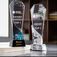 Trophée en cristal de verre créatif et exquis, design unique, cadeau de célébration, avec base solide et simple