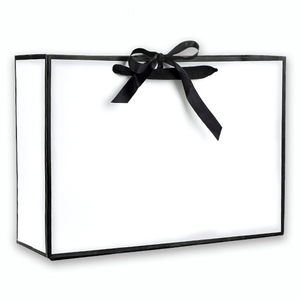 Sacs cadeaux en papier personnalisés avec logo, sacs shopping en carton recyclables pour vêtements et chaussures, avec ruban - Product Image 3