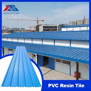 Tuile en résine PVC synthétique personnalisée, résistante aux intempéries, pour les marchés paysagers et les auvents de passage de marché - Product Image 1
