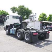 Тягач Sinotruk NX Tx 6X4, тяжелый, 40т, б/у, HOWO, дизель Евро-2, леворульный, двигатель Weichai, 10 шин