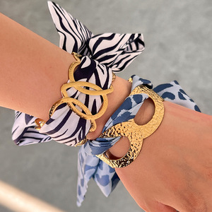 Pulsera de seda unisex con diseño hueco, brazalete de moda de lujo ligero, accesorio de joyería de alta gama HR - Product Image 5