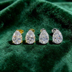 Orecchini in Argento S925 Placcato <span class=keywords><strong>Oro</strong></span> 18K con Moissanite a Goccia da 4 <span class=keywords><strong>Carati</strong></span> 7*10mm, Adatti per Uomo e Donna - Product Image 4