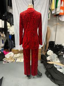 Костюм женский из двух предметов: пиджак и брюки, для офиса, нарядный, для подиума, свадебный, для невесты, из хлопка, с индивидуальным пошивом, с леопардовым принтом, красный, вельветовый - Product Image 5