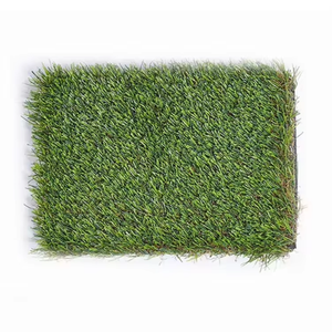 Gazon <span class=keywords><strong>synthétique</strong></span> vert réaliste en gros directement du fabricant, <span class=keywords><strong>pas</strong></span> <span class=keywords><strong>cher</strong></span>, pour l'aménagement paysager de jardin et la décoration intérieure - Product Image 4