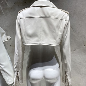 Giacca di <span class=keywords><strong>pelle</strong></span> bianca 2025 corta giacca di <span class=keywords><strong>pelle</strong></span> di agnello giacche da <span class=keywords><strong>donna</strong></span> <span class=keywords><strong>in</strong></span> <span class=keywords><strong>pelle</strong></span> - Product Image 3