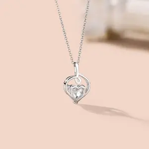 925 di moda in argento Sterling amore cuore collane per donne moissanite collane pendenti in argento rodio placcato gioielli per le donne
