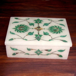 Caja de Joyería de Mármol Hecha a Mano de Alta Calidad, Incrustaciones de Madreperla Verde de la India, Artesanía en Piedra, Diseño Cuadrado Moderno, Ideal para Regalo - Product Image 3