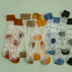 Fabrik Großhandel Frauen transparente Sommer transparente Seide Flecken bunte dünne Socken
