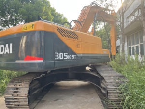 Excavatrice sur chenilles hydraulique d'occasion Hyundai R305-9 R335LC-7 R80-7 R210-5D R215VS R220-9, 30 tonnes, vannes HYDAC, puissance 198 kW, 2000-4000 - Product Image 3
