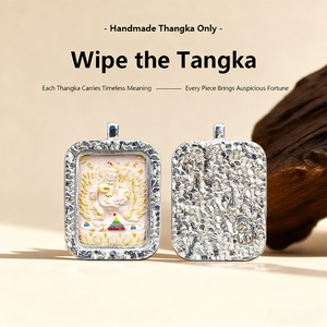 จี้ทองแดงสีขาวรูปทรงเรขาคณิต งานเพ้นท์มือ ปิดทอง ประดับด้วยผงกำยาน ใช้สำหรับป้องกันภัย (เทราเขียว/จั๋วซี) - Product Image 1