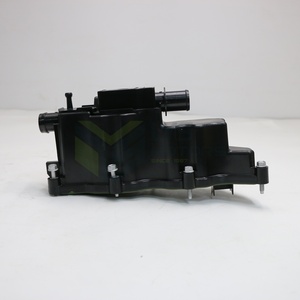 Couvercle de soupape LYSMOTORS, couvercle d'arbre à cames LR105980 pour Land Rover 2.0D AJ20D Diesel Evoque Discovery Sport <span class=keywords><strong>Velar</strong></span> D180 <span class=keywords><strong>D240</strong></span> 2015+ - Product Image 1