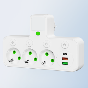 Enchufe y enchufe de extensión de luz nocturna táctil, tira de alimentación de la UE, 3 salidas de CA, 2 USB A y 1 USB tipo C y placa de expansión de interruptor de seguridad - Product Image 1