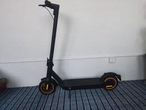 Scooter Eléctrico Plegable de 10'' con ABE, App y Pantalla LED, Motor de 350W, Baterí<span class=keywords><strong>a</strong></span> de 10,4AH, 30KM/H - Product Image 3