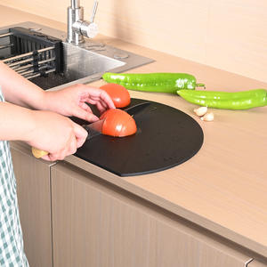 Planche à découper ronde en TPU Yangjiang, forme D, anti-moisissure, antibactérienne, passe au lave-vaisselle, pour usage en cuisine - Product Image 1