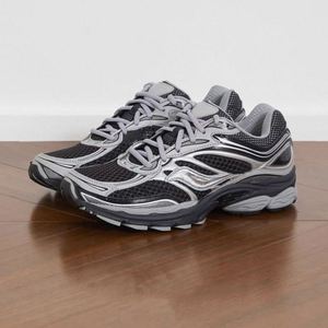 Zapatos de Diseñador Sauconies para Hombre y Mujer, Zapatillas Deportivas de Cuero Triple Negro para Correr al Aire Libre - Product Image 1