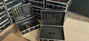 Caja de Herramientas Moderna de Aluminio con Interior de Espuma Personalizable, Caja de Almacenamiento Negra y Blanca para Accesorios de Vidrio, Herramientas y Equipos - Product Image 4