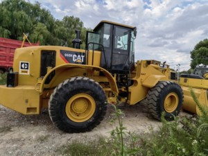 รถตักล้อยาง CAT 950H มือสองจากญี่ปุ่น ชั่วโมงการทำงานต่ำ สีเดิม อะไหล่เดิม มีสินค้าในสต็อก สภาพใช้งานได้ดี - Product Image 6