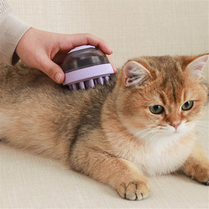 3-in-1 Umweltfreundliche Hundeduschbürste mit Praktischem Seifenspender für Hundepflege und Haarentfernung - Product Image 4