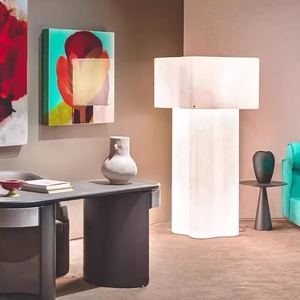 Lámpara de Pie Moderna y Creativa, Altura Ajustable, Fuente de Luz LED de Color Cambiable, Base E27, Control por Interruptor, 25000 Horas de Vida Útil - Product Image 3