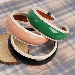 Diademas de Cuero PU de Lujo para Mujer, Color Sólido, Anchas y Brillantes, con Diseño Antideslizante - Product Image 2