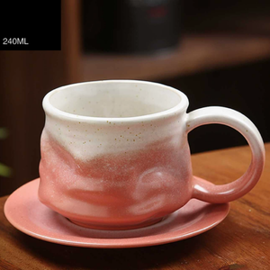 แก้วกาแฟเซรามิกทำมือทรงแปลกตาพร้อมจานรอง ชุดแก้วสไตล์เรโทร แก้วลาเต้สองสี สำหรับน้ำชายามบ่ายและคาเฟ่ที่บ้าน - Product Image 4