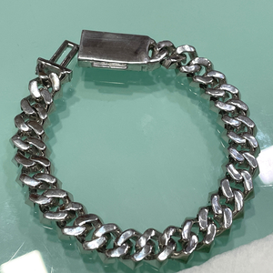 Bracelet en argent sterling 925 de haute qualité avec maillons cubains et moissanite ronde étincelante pour un usage quotidien et des événements spéciaux - Product Image 6