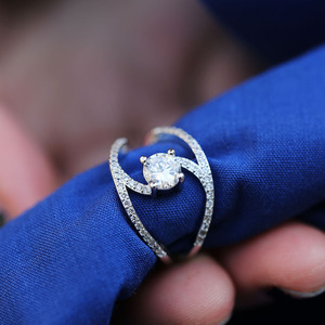 Curved Sparkling Stone Ring For Women Elegant Fashion Finger Jewelry <b>Gift</b> - Product Image 2