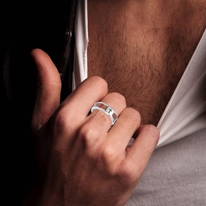 Bagues en acier inoxydable poli pour hommes, avec logo laser en acier, tête de crâne, bagues de mariage et de fiançailles vintage, imperméables - Product Image 4