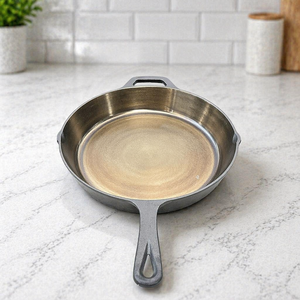Poêle en fonte polie de 10 pouces, antiadhésive naturelle, compatible four, pour steak, ensemble d'ustensiles de cuisson en fonte - Product Image 2