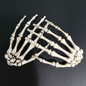 Decorazioni Creative per Bar, Accessori Spaventosi, Mano di Scheletro Finta, Decorazione Halloween da Appendere - Product Image 1