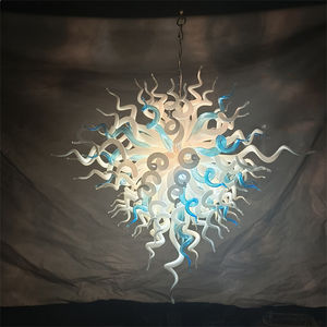 עיצוב ייחודי מנורת חג המולד קישוט לבן עם מעט נברשת זכוכית צ 'נברשת - Product Image 4