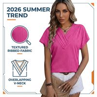 Blusa Premium para Mujer, Color Magenta, Estilo Casual, Cuello en V con Ribetes Verticales, Cuello Superpuesto, Secado Rápido, Antiarrugas, Manga Corta