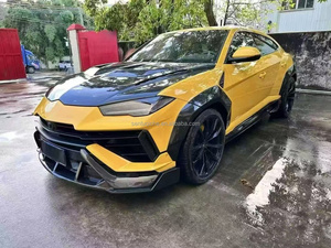 ชุดแต่งคาร์บอนไฟเบอร์สำหรับ Lamborghini Urus รุ่น VORS สไตล์คาร์บอนไฟเบอร์ ประกอบด้วยดิฟฟิวเซอร์หน้า สปอยเลอร์ ฝากระโปรง และซุ้มล้อ - Product Image 2