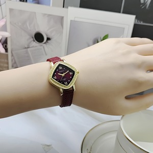 นาฬิกาข้อมือผู้หญิง New Diamond Plate ดีไซน์อัลลอยด์ ควอตซ์ แฟชั่นสไตล์บาโรก โดดเด่นมีเอกลักษณ์  สำหรับนักศึกษา  แสดงเวลาหลายเขตเวลา - Product Image 6
