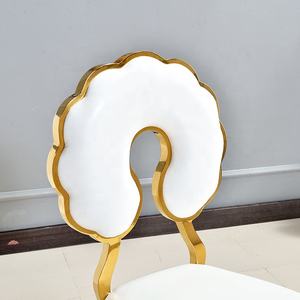 Nouveau design de chaises de banquet en cuir souple à dossier rond en acier inoxydable pour hôtel, pour événement et mariage - Product Image 3
