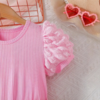 Abito Estivo 2026 Nuovo Arrivo con Design Floreale in Vita, Rosa Carino in Poliestere, Modello A-line da Principessa a Righe Verticali, con Maniche a Sbuffo