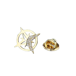 Broche <span class=keywords><strong>de</strong></span> solapa personalizado <span class=keywords><strong>de</strong></span> acero inoxidable 316L, diseño <span class=keywords><strong>de</strong></span> <span class=keywords><strong>nombre</strong></span> y logotipo, chapas metálicas esmaltadas en oro, plata y oro <span class=keywords><strong>rosa</strong></span>, venta al por mayor OEM - Product Image 2