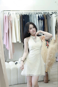 Minivestido de Encaje Blanco con Cuello Halter, Tejido de Encaje, Color Liso, Ligero, Suave y Transpirable - Product Image 5