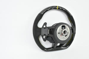 CarbMod pour R8 Accessoires en fibre de carbone Volant en fibre de carbone véritable personnalisé - Product Image 3