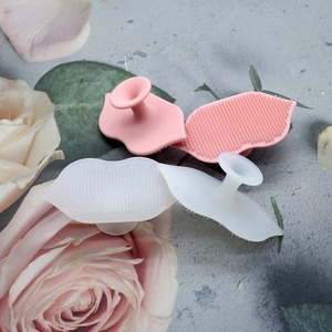 Silicone <strong>Lip</strong> Shape Exfoliating <strong>Brush</strong> Tool Facial Wash Face Spa Beauty Salon <strong>Clean</strong> Smoother Fuller <strong>Lip</strong> Appearance <strong>Lip</strong> Scrub <strong>Brush</strong> - Product Image 5