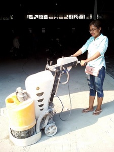 Meuleuse à béton/terrazzo manuelle Merrock V6 avec boîte de vitesses, machine à poncer le <span class=keywords><strong>sol</strong></span> <span class=keywords><strong>en</strong></span> pierre, <span class=keywords><strong>marbre</strong></span>, granit, <span class=keywords><strong>entretien</strong></span> facile, 220-240V - Product Image 4