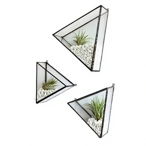 Ensemble de jardinières en bois artisanales vintage pour petites plantes d'intérieur, accents décoratifs ronds pour la maison et le jardin - Product Image 1