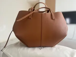 กระเป๋าสะพายหนังทำด้วยมือสำหรับผู้หญิงกระเป๋าถือขนาดใหญ่มีซิปกระเป๋าสง่างามสำหรับใช้ในชีวิตประจำวันกระเป๋าสะพายข้างมีสไตล์ - Product Image 3