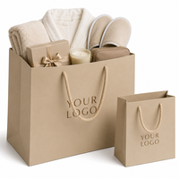 Sacs de présentation de luxe en papier kraft robuste avec gaufrage, en corde de coton, et papier de soie personnalisé pour hôtels d'élite