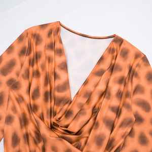 Abito Mini a <span class=keywords><strong>Maniche</strong></span> <span class=keywords><strong>Lunghe</strong></span> con Scollo a V, Stampa Leopardata <span class=keywords><strong>Arancione</strong></span>, Casual e alla Moda GX-2026 - Product Image 4