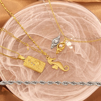 Collier en acier inoxydable plaqué or 18 carats avec pendentif hippocampe, escargot de mer, étoile et lune, chaîne tendance pour femme, cadeau
