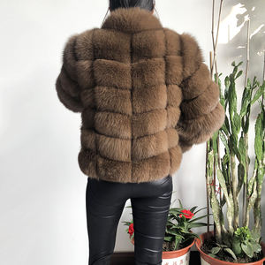 Abrigos de Invierno de Piel Sintética de Zorro para <span class=keywords><strong>Mujer</strong></span> en Tallas Grandes con Manga Desmontable y Tamaño Personalizado en Oferta - Product Image 2