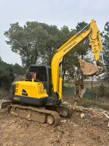 Miniexcavadora Hyundai de 6 Toneladas con Cucharón de Excavación, Equipo de Construcción Usado - Product Image 1