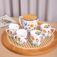 Pichet à eau en porcelaine d'os au design moderne de haute qualité avec tasses, petites tasses pour 4 personnes avec pot