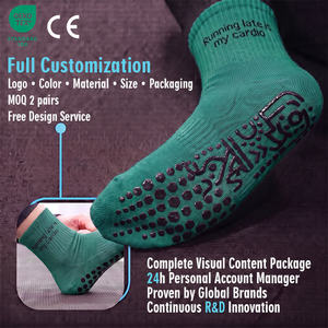 Chaussettes de yoga BiLu à couverture complète des orteils, semelle en tissu éponge, couleurs personnalisées, marque privée, certifiées OEKO-TEX, usine conforme BSCI - Product Image 1